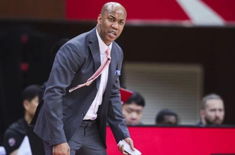 4笔引援！北控18人大名单重组，王少杰没回来，交易陈国豪有钱赚