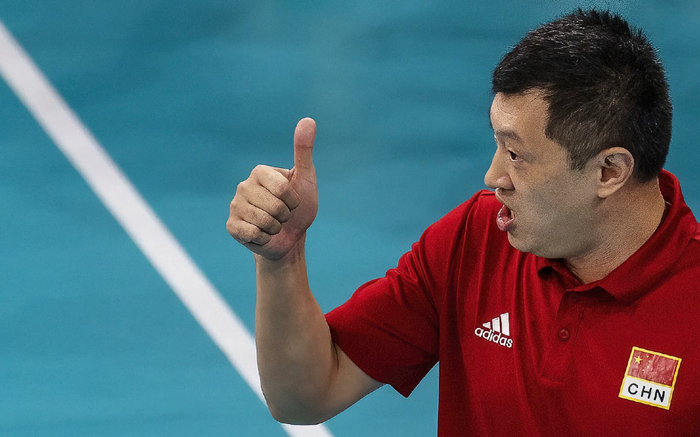 华体会官网-吃力不讨好：匡琦遭北京球迷炮轰，挖李玥凝又被山东球迷骂|山东队|天津|二传|李月凝|山东女排_新浪新闻