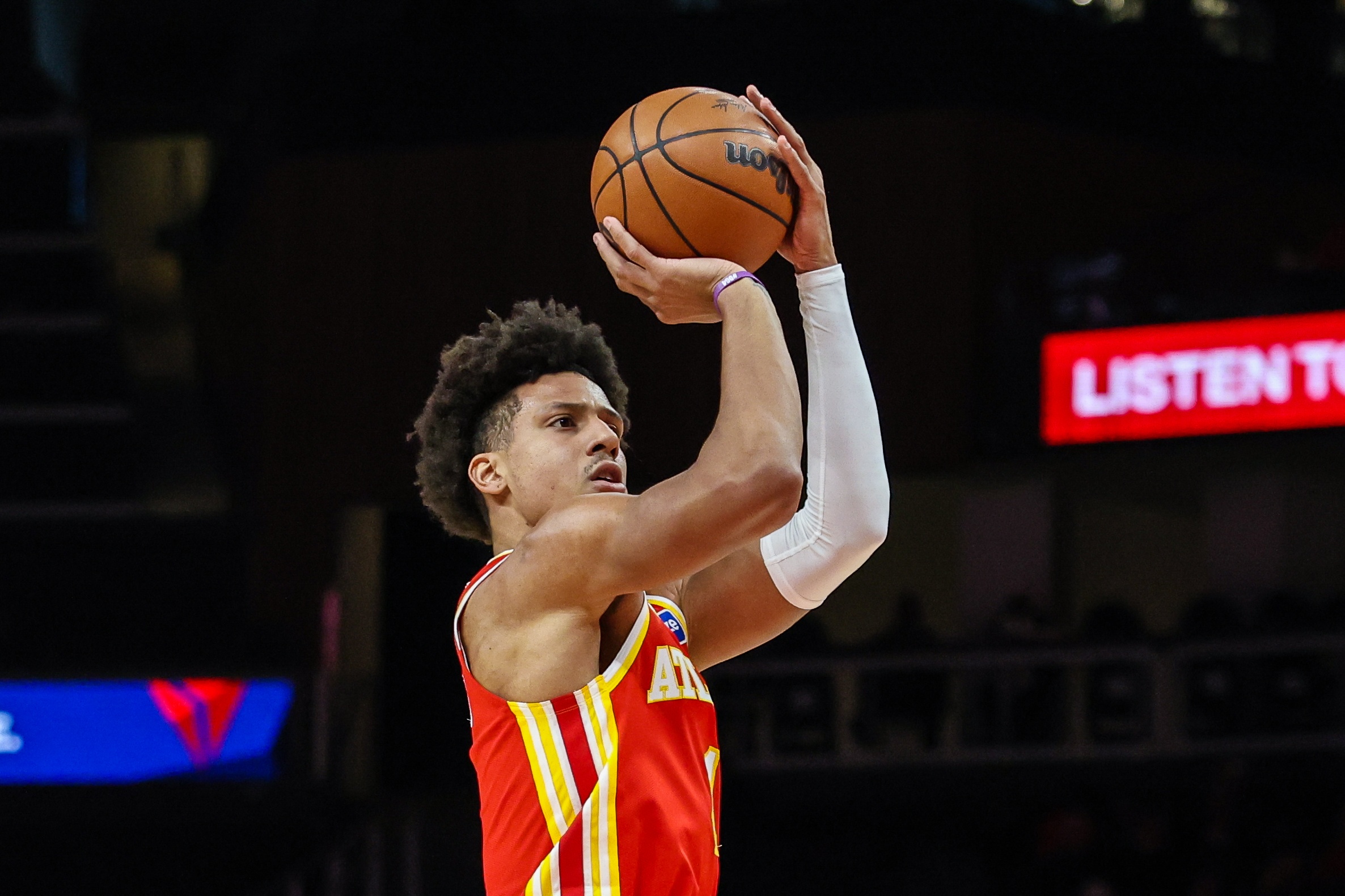 华体会app下载-本赛季仅杰伦·约翰逊&amp;约基奇曾单场20+15+15 两人都2次做到